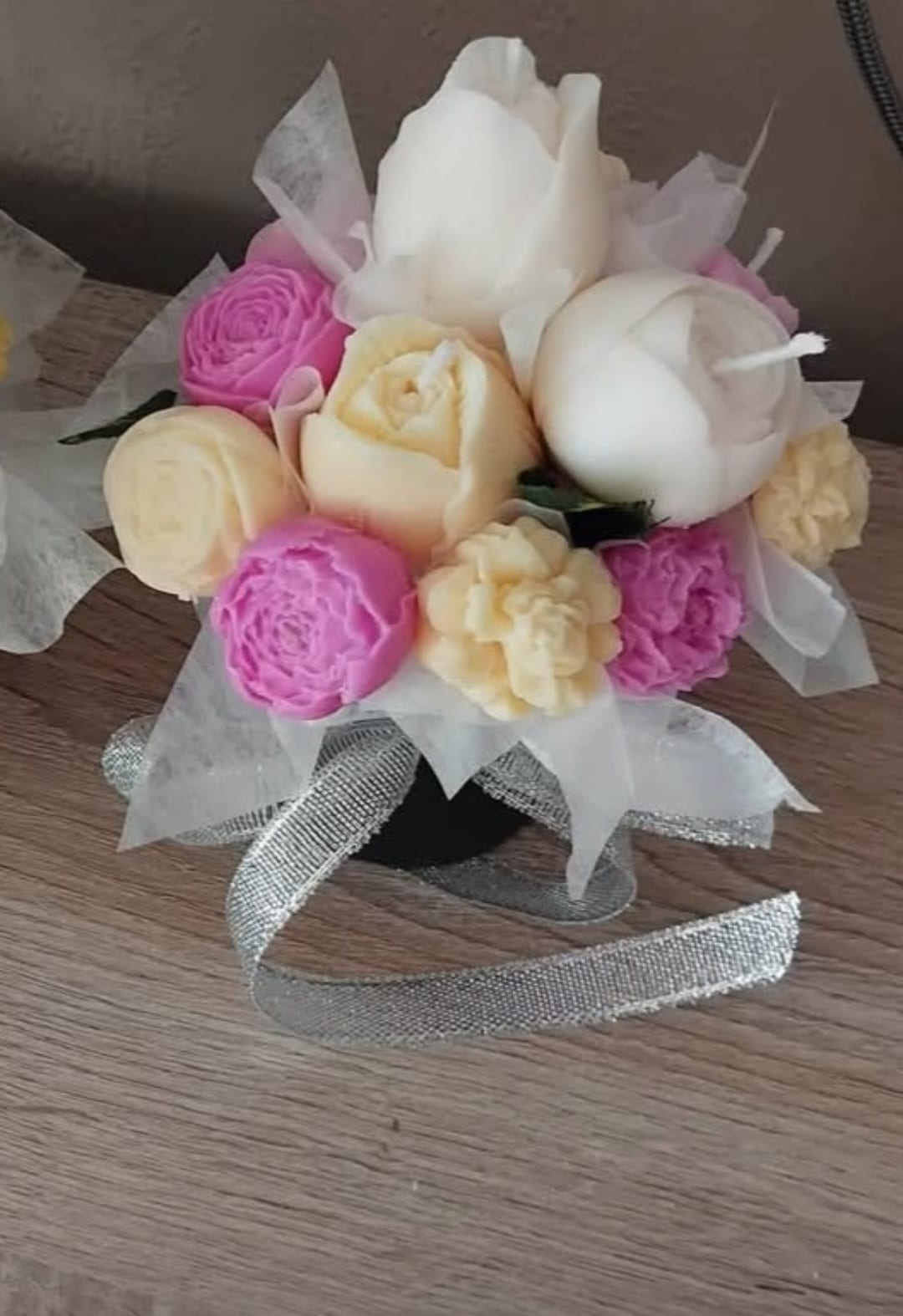 Sojas vaska ziedu pušķis "Dzeltenviolets"